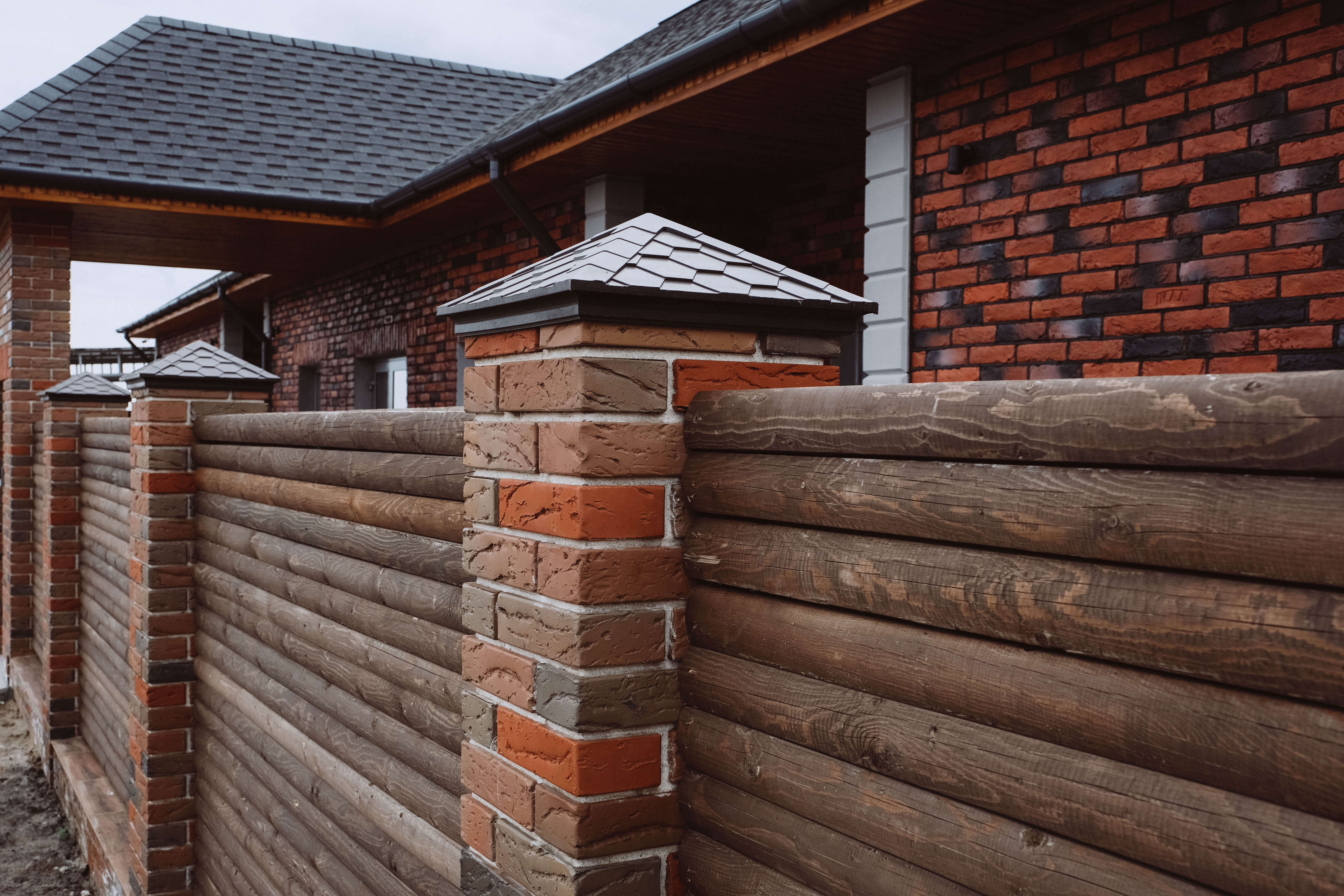 Колпак Zking Эверест Коричневый на столб 1.5х1.5 кирпича (390х390мм) в Калуге фото